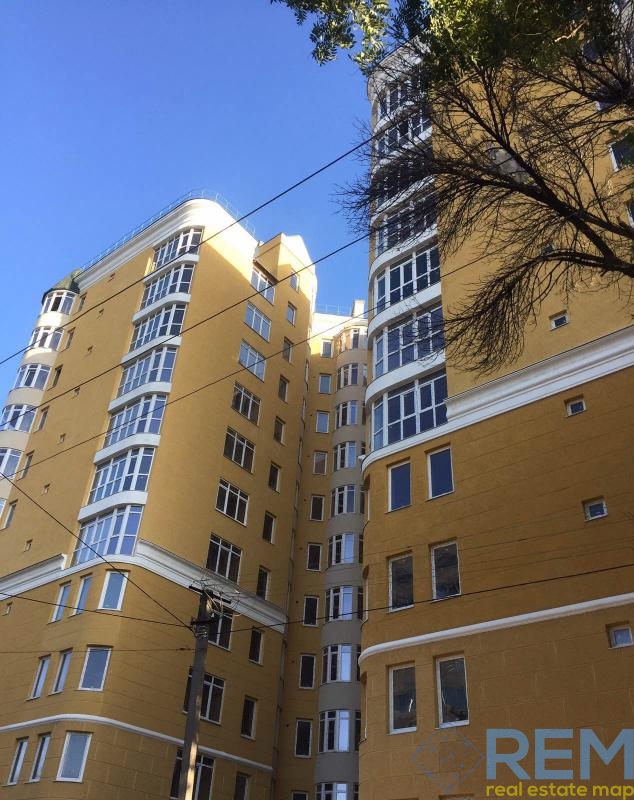 продажа трехкомнатной квартиры номер A-174266 в Приморском районе, фото номер 2